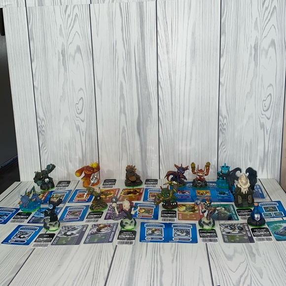 Skylanders Figures with Stickers, Cards - Picture 1 of 9